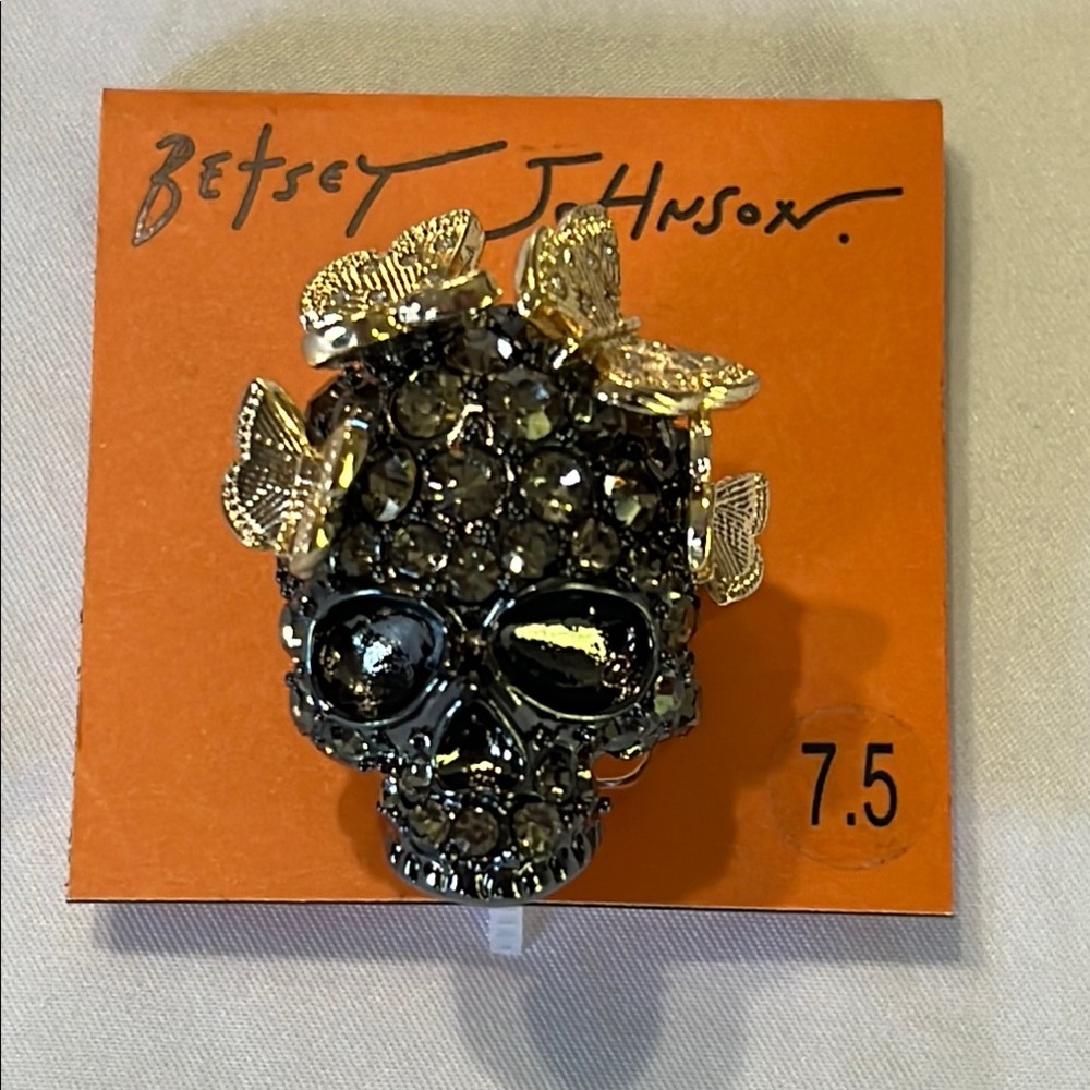 Betsey Johnson Butterfly Skull Cocktail Ring Black and Gold NWT